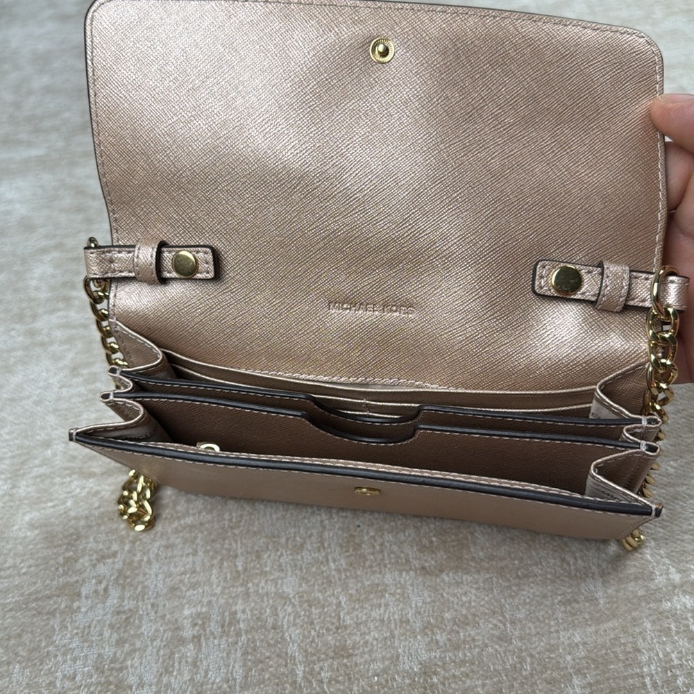 Mini Michael Kors wallet on chain - Picture 5 of 9